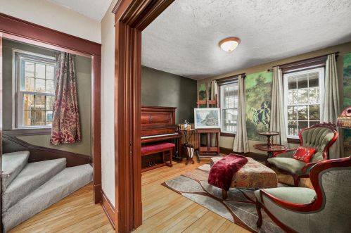 817 County Rd B, Saint Paul MN 55113-4532 exterior