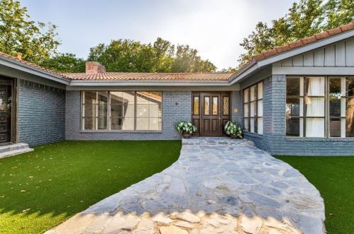 3609 Wingren Dr, Irving TX  75062-4568 exterior