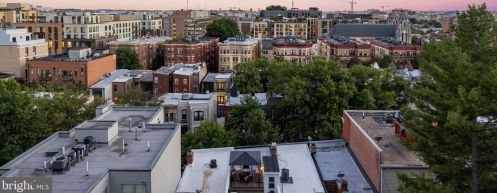 1444 Belmont St, Washington DC  20009-4007 exterior