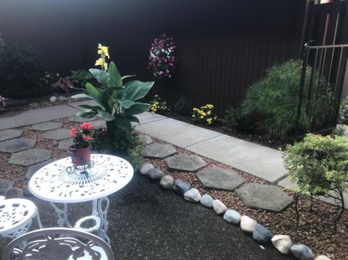 6062 Parview Dr, Grand Rapids MI 49546-7032 exterior