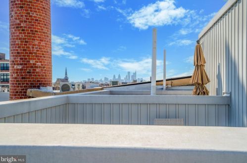 2649 Collins St, Philadelphia PA  19125-1408 exterior