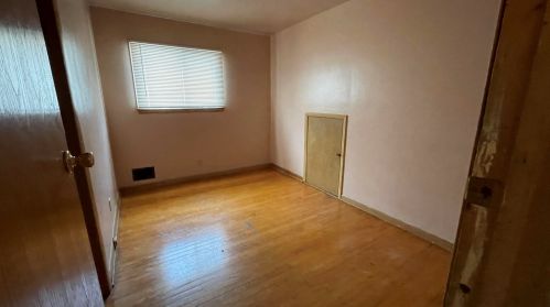 4909 50th St, Milwaukee WI  53218-4356 exterior