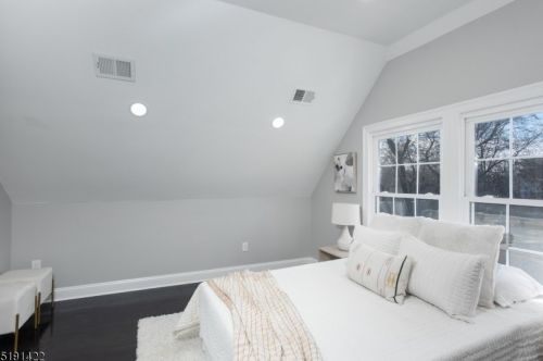 49 Elmwood Ave, Montclair NJ  07042-4531 exterior