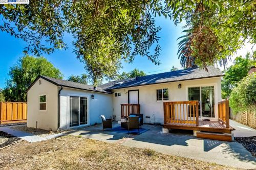 1946 6th St, Concord CA  94519-2216 exterior