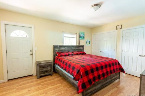 376 Chestnut St, New Britain CT 06051-2309 exterior