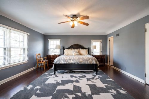 7425 Grand Pkwy, Milwaukee WI 53213-3566 exterior