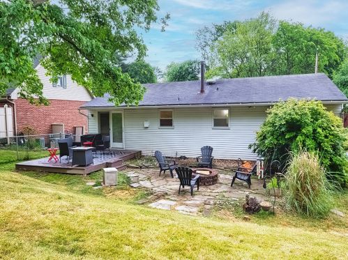 628 Carnival Dr, Pittsburgh PA  15239-2629 exterior