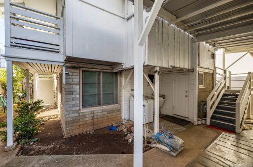 1924 Beretania St, Honolulu HI 96817-4752 exterior