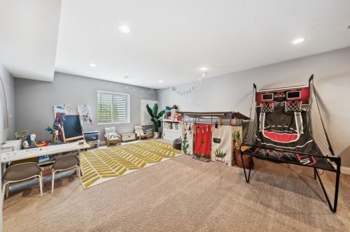 670 Bryan St, Elmhurst IL 60126-4342 exterior