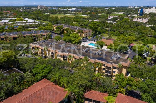 480 20th St, Boca Raton FL 33431-7944 exterior