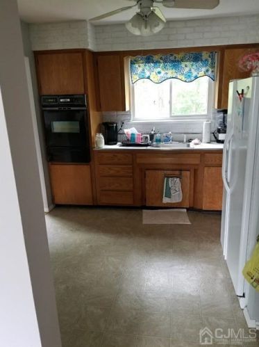 39 Dolores Dr, Metuchen NJ  08840-1707 exterior