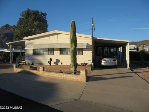 6040 Flying M St, Tucson, AZ 85713-4313