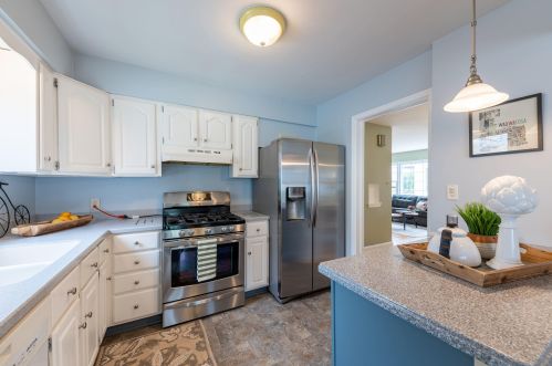 4043 110, Milwaukee WI 53226-4106 exterior