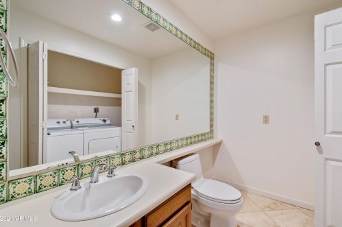 5825 12th St, Phoenix AZ  85014-2070 exterior