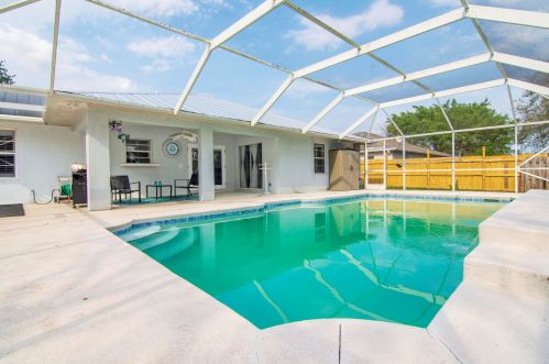 6505 Pensacola Rd, Fort Pierce FL  34951-1500 exterior