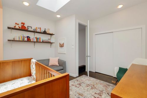 2220 Potomac Ave, Chicago IL 60651-1854 exterior