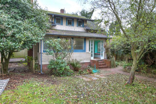 5643 44 Ave, Seattle WA  98136-1416 exterior