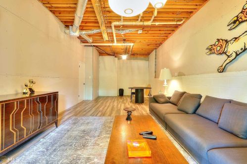 155 Belmont Trce, Atlanta GA  30328-3066 exterior