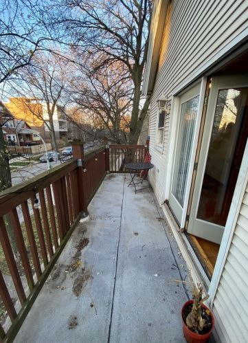 2854 Belden Ave, Chicago IL 60647-2917 exterior