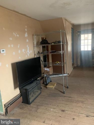 2665 Centennial Rd, Hanover PA 17331-9065 exterior