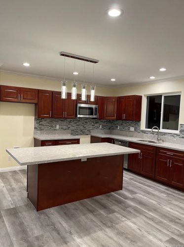 737 20th Ave, Honolulu, HI 96816-4526