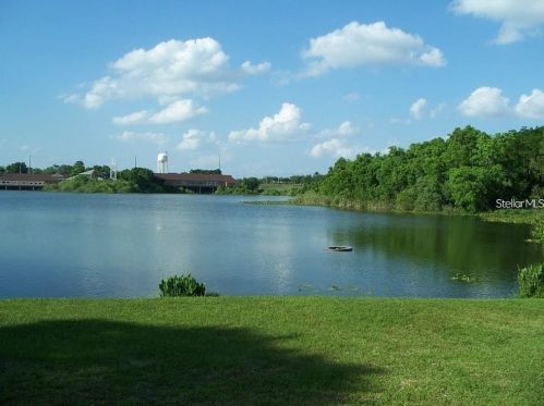 199 Afton Sq, Altamonte Springs FL 32714-3829 exterior