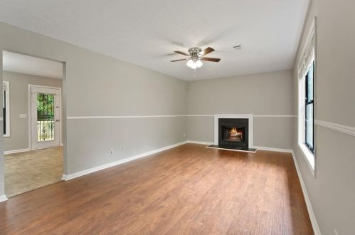 3918 Vly Brk Rd, Lithonia GA 30039-4280 exterior