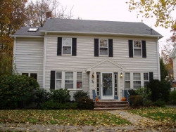 40 Charlotte Rd, Newton, MA 02459-1708