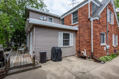 1114 Douglas Ct, Waukegan IL exterior