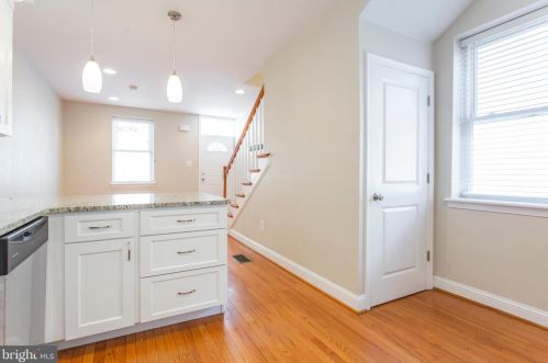 230 Ellsworth St, Philadelphia PA 19146-3012 exterior