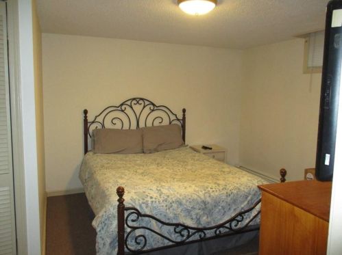 14 Campbell Ave, Providence RI 02904-3647 exterior