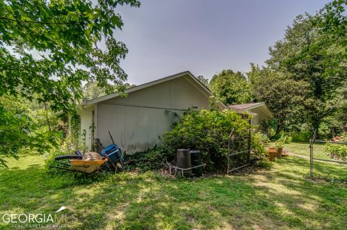 265 Brk Dr, Atlanta GA 30328-2109 exterior