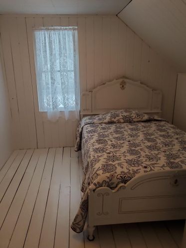 1512 Holton Rd, Meskegon MI 49445-1678 exterior