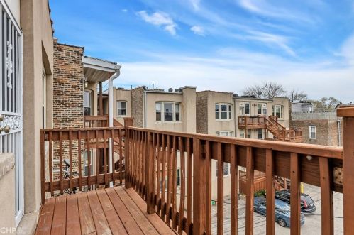 4616 Vincennes Ave, Chicago IL  60653-4204 exterior