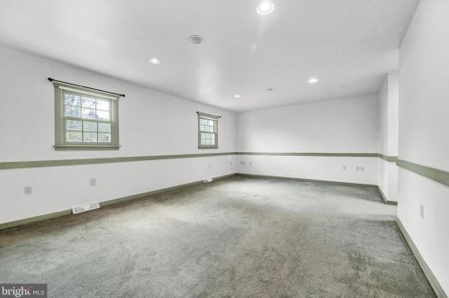 1739 Conard Rd, Lancaster PA 17602-1302 exterior