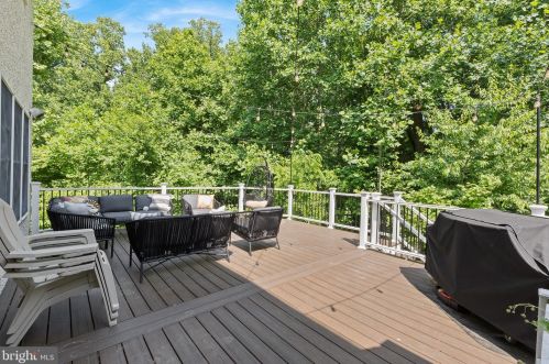 84 Old Mill Dr, Media PA 19063-6315 exterior