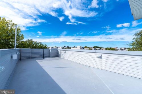 2019 Bodine St, Philadelphia PA  19122-1503 exterior