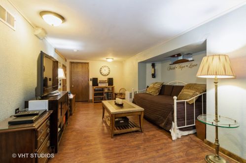 2605 Dougall Rd, Joliet IL 60433-1646 exterior