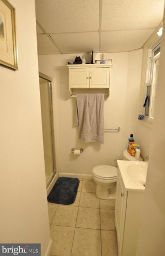 1904 Calvert St, Washington DC 20008-2665 exterior