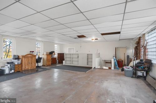 301 Penn St, Huntingdon PA 16652-1609 exterior