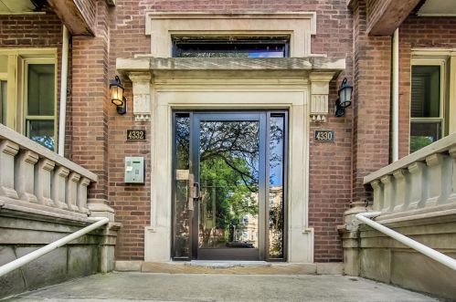 4330 Michigan Ave, Chicago, IL 60653-3170