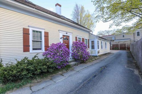 38 4 St, Dover NH 03820-2985 exterior