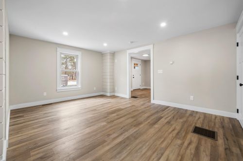 70 Stone St, Concord NH  03301-2765 exterior