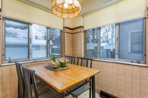 2186 Chesterland Ave, Cleveland OH 44107-6145 exterior