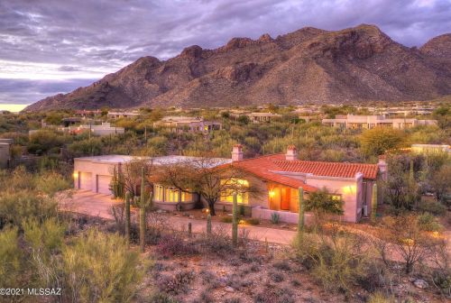 7455 Mystic Canyon Dr, Tucson, AZ 85718-7824