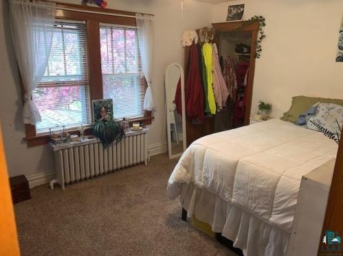 830 10 St, Duluth MN 55805-1228 exterior