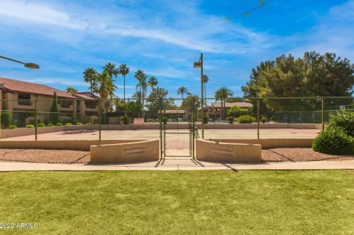 1351 Pleasant Dr, Chandler AZ  85225-6513 exterior