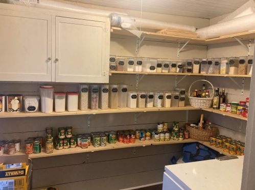 206 Michigan Ave, Dowagiac MI 49047-1908 exterior