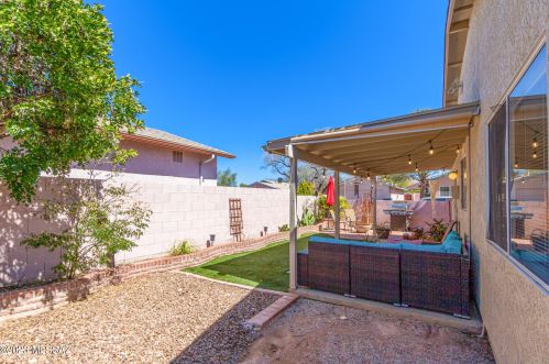 8845 Apple Tree Dr, Tucson AZ  85730-4660 exterior