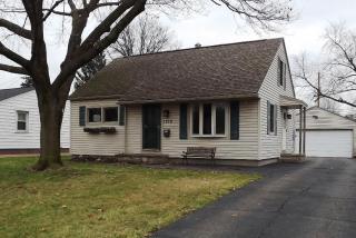 1318 Ellwood Ave, Canton, OH 44710-1216